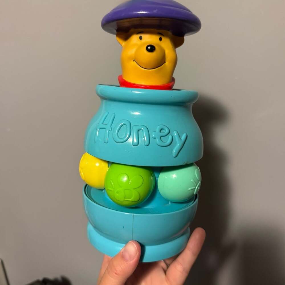 AWESOME VINTAGE MATTEL WINNIE THE POOH SPINNING HONEY POT POP-UP BABY DISNEY TOY